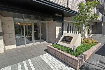 エントランス（銘板）