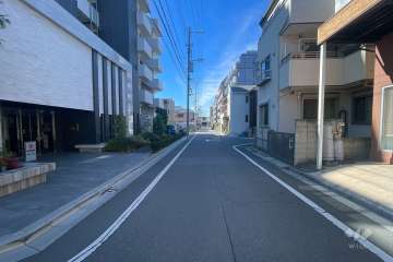 敷地北側の前面道路　