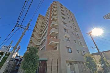 クレストフォルム西高島平の外観（北側から）