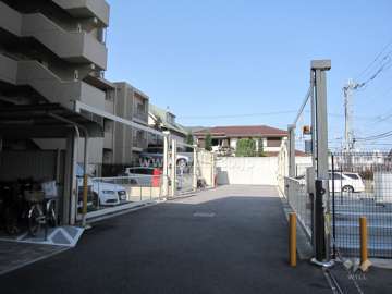 敷地内駐車場（屋外機械式）