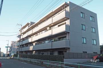 コスモ成増グランヒルの外観（北東側から）