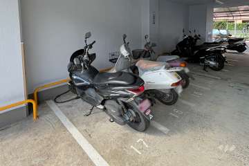 バイク置き場