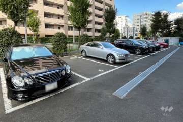 敷地内駐車場（屋外平面式）