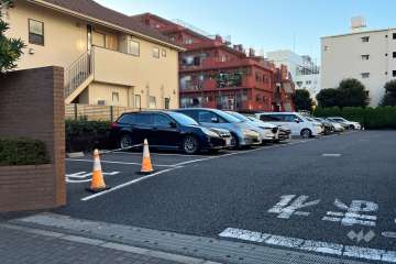 敷地内駐車場（屋外平面式）