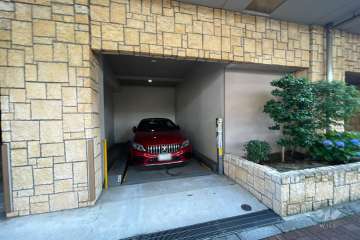 敷地内駐車場（屋内機械式）