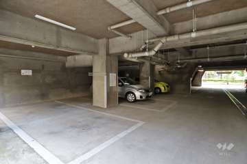 敷地内駐車場（屋内平面式）