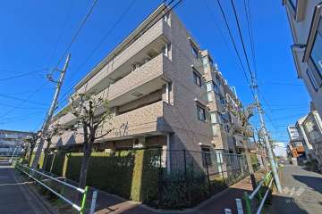 ライオンズシティ小竹向原の外観（南東側から）