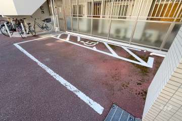 敷地内駐車場（屋外平面式）