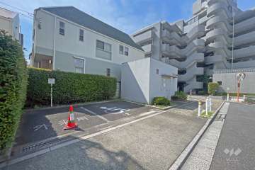 敷地内の来客者用駐車スペース