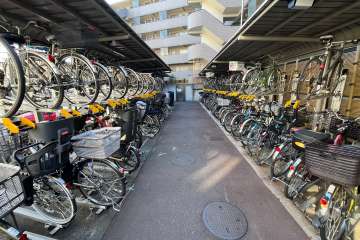 駐輪場（屋根付き）