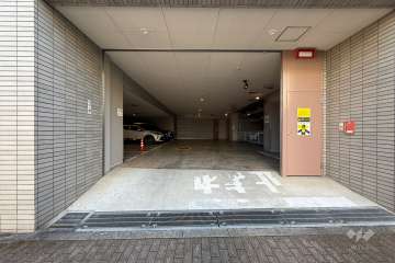 駐車場の出入り口