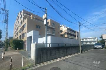 ベルハイム小竹向原の外観（北東側から）