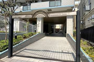 エントランスアプローチ