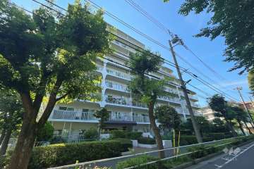 日商岩井常盤台マンションの外観（南東側から）