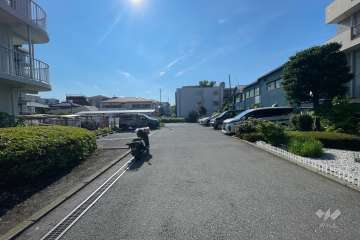 駐車場の出入り口