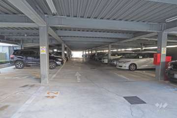 敷地内駐車場（屋内平面式）