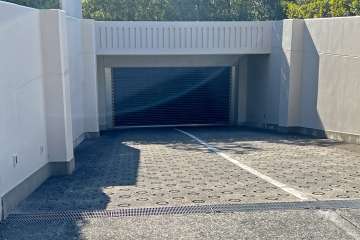 駐車場出入口