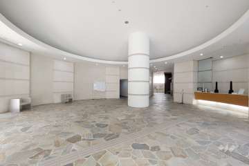 エントランスホール