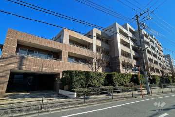 マナーズフォートノーブルテラスの外観（西側から）