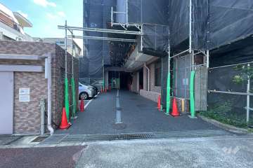 駐車場の出入り口