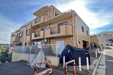 ライオンズマンション徳丸の外観（北東側から）