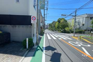 敷地北側の前面道路　