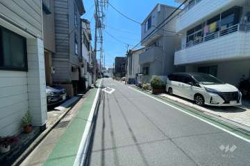 敷地南東側の前面道路　