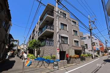 マイキャッスル本蓮沼の外観（南東側から）