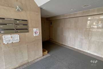 エントランスホール