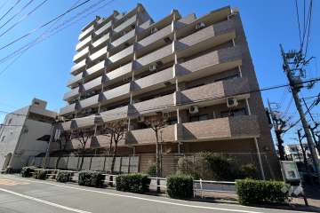 ライオンズプラザ本蓮沼の外観（南東側から）