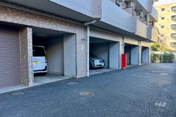 敷地内駐車場（屋内平面式）