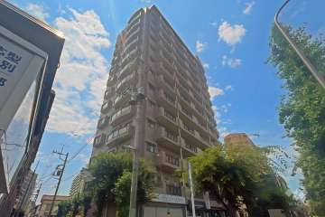 ライオンズマンション本蓮沼第２の外観（南東側から）