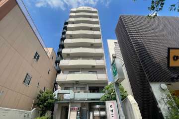 ラポール本蓮沼駅前の外観（南西側から）