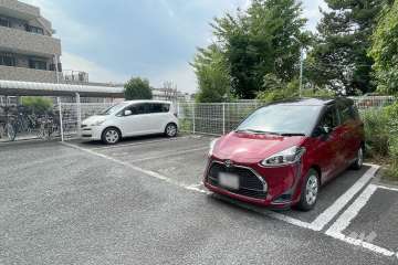 敷地内駐車場（屋外平面式）