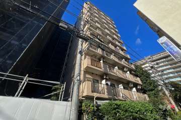 サンマンションアトレ大山の外観（南東側から）