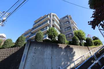 キャニオングランデ上板橋の外観（南西側から）