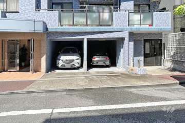 敷地内駐車場（屋内平面式）