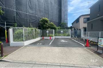 敷地内駐車場（屋外平面式）