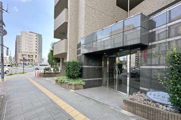 敷地東側の前面道路