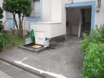 エントランス周辺