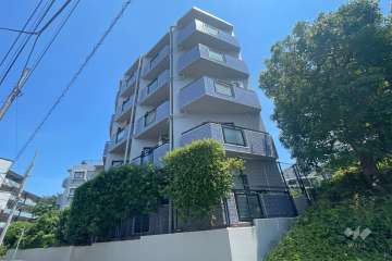 セザール赤塚ガーデンの外観（南西側から）