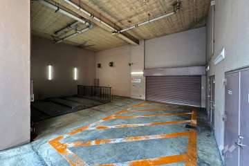 敷地内駐車場（屋内機械式）