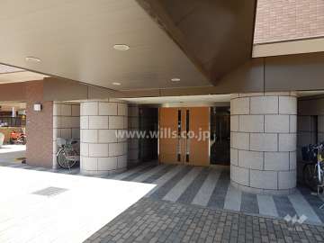 エントランス（オートロック付き）