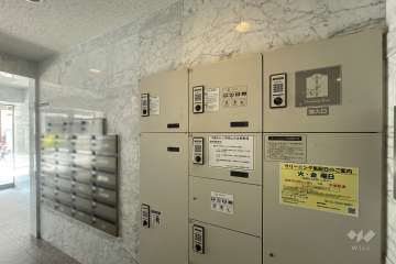 共用ポストと宅配ボックス