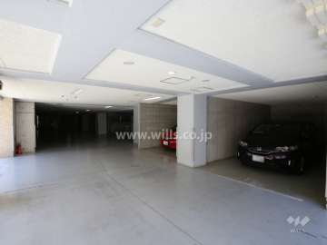 敷地内駐車場（屋内平面式）