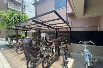 駐輪場（屋根付き）