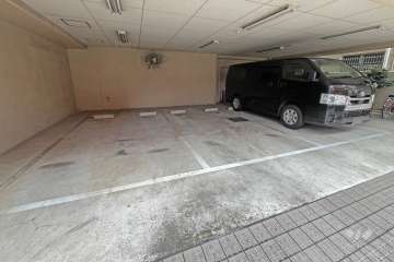 敷地内駐車場（屋内平面式）