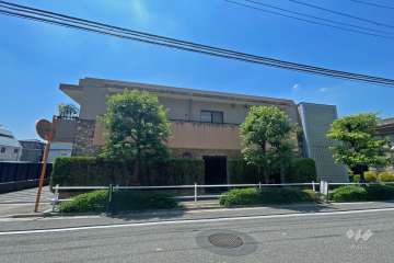 クレストフォルム蓮根城北公園の外観（東側から）