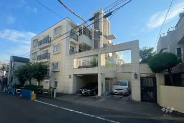 レーベンリヴァーレ双葉町の外観（北東側から）