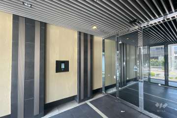 エントランスはオートロック付きです。